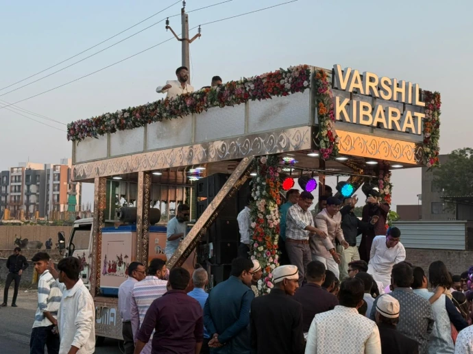 Baraat on Wheel wedding procession in Ahmedabad by Event 1O1