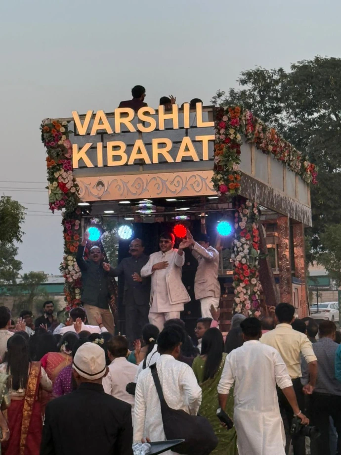 Baraat on Wheel wedding procession in Ahmedabad by Event 1O1