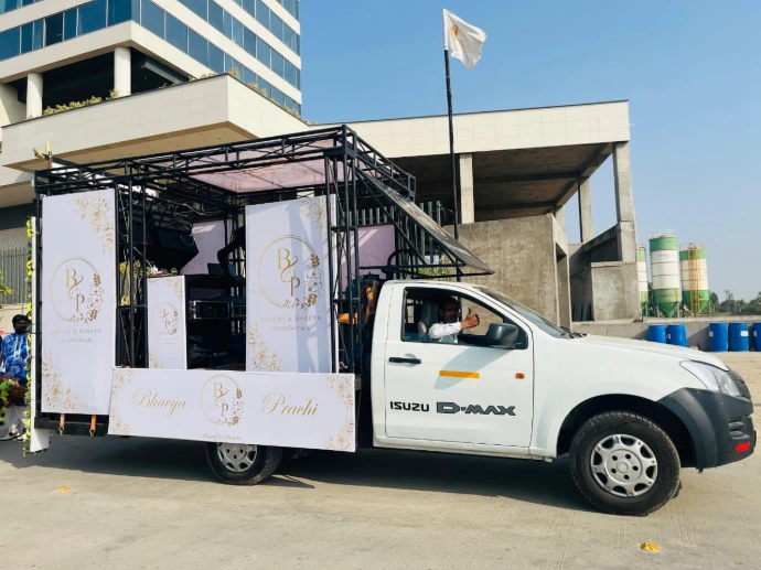 Baraat on Wheel wedding procession in Ahmedabad by Event 1O1