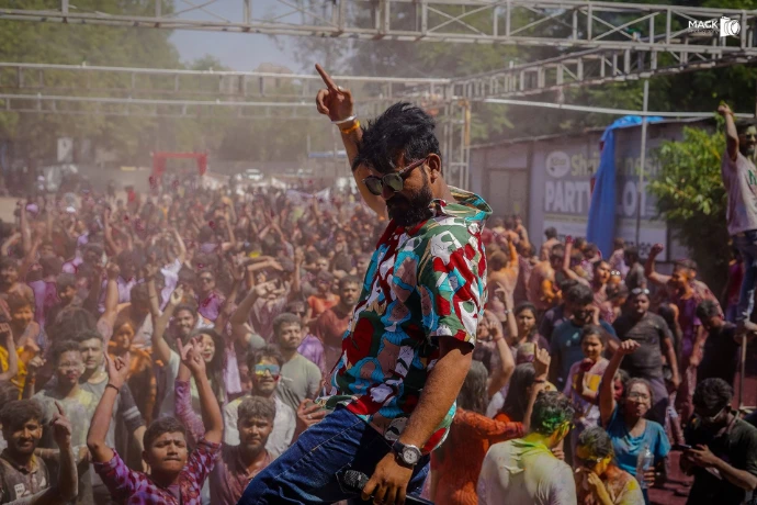 Go Pagal Holi Ahmedabad — Event 1O1 flagship annual Holi celebration with DJ and stage production